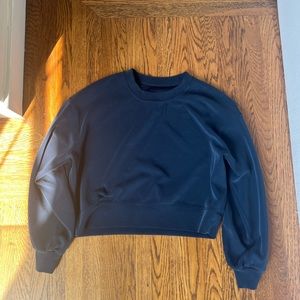 Lululemon cropped pullover
